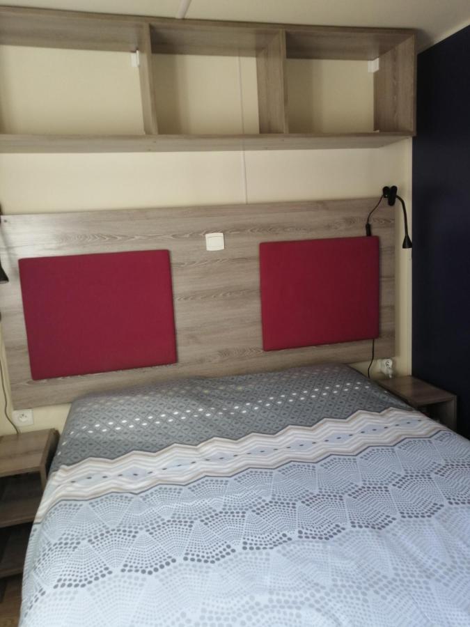 Charmant Mobil-Home Rocbaron Exterior foto