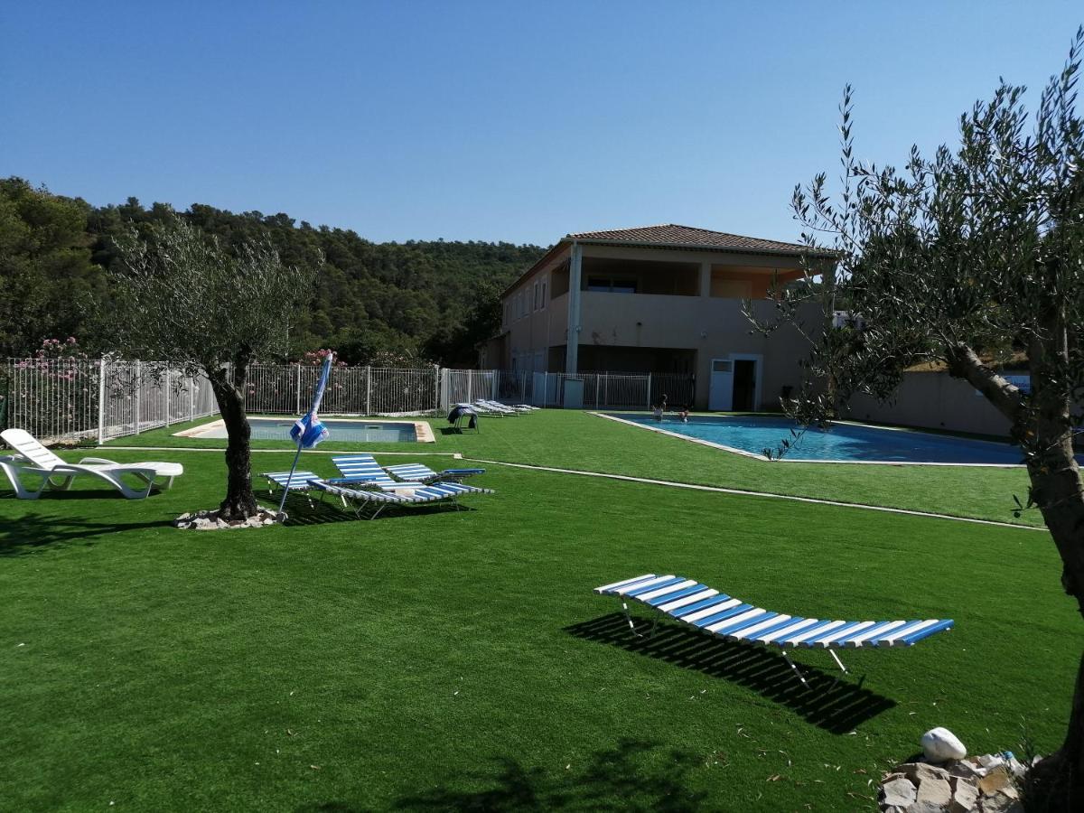 Charmant Mobil-Home Rocbaron Exterior foto